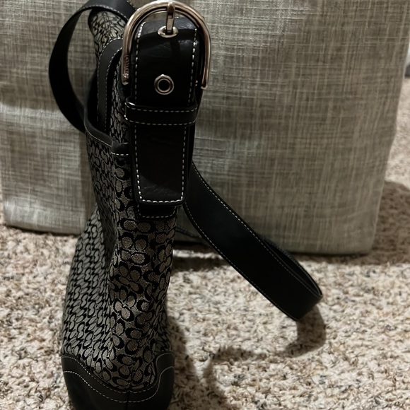 Pre-owned Coach Signature C Black Leather/canvas Crossbody Bag - Picture 3 of 10